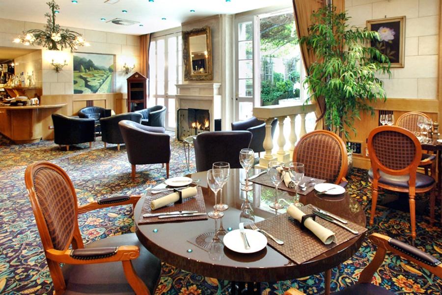 勒查特莱兰酒店 布鲁塞尔 外观 照片 The restaurant at the hotel