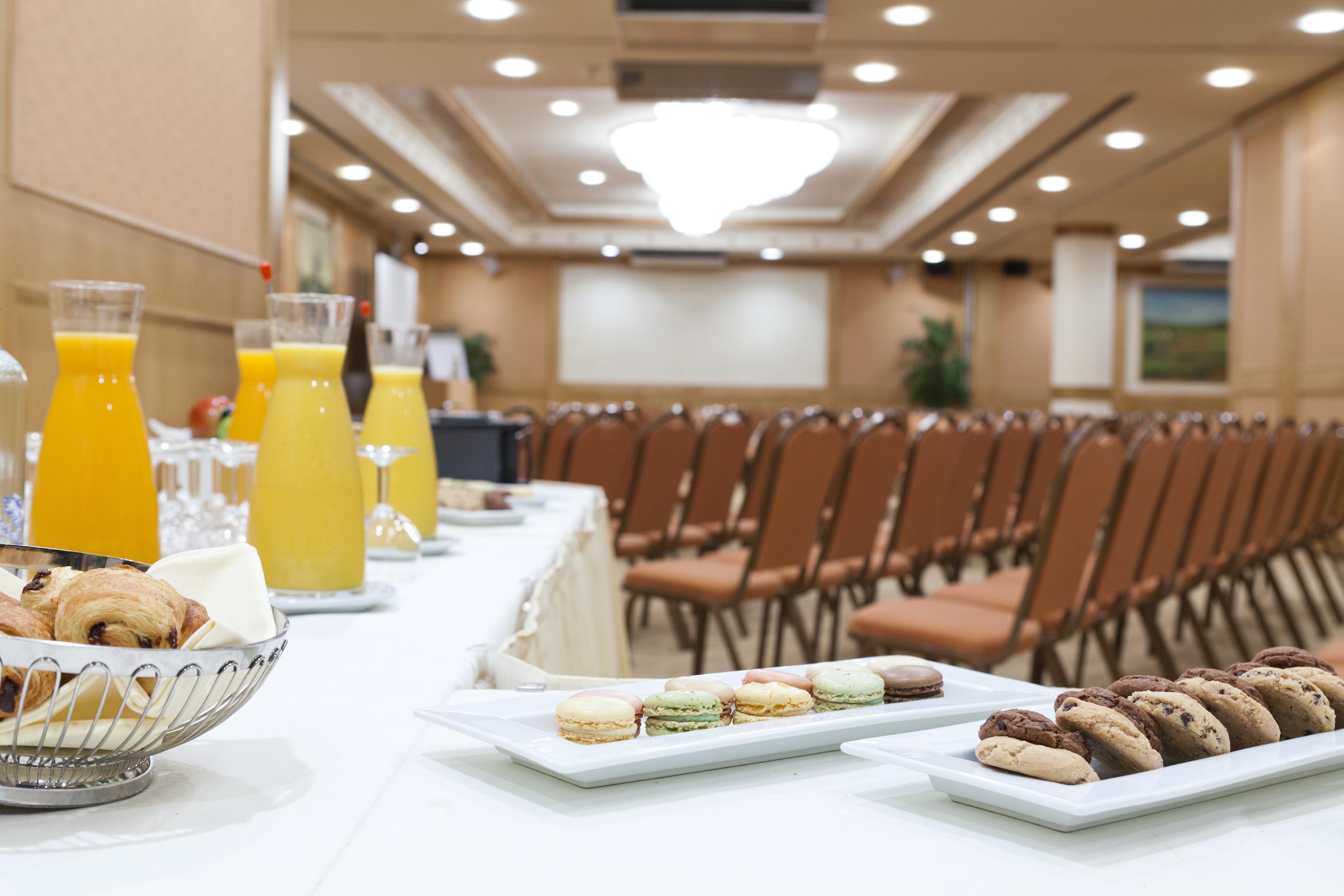 勒查特莱兰酒店 布鲁塞尔 外观 照片 A meeting room at a hotel