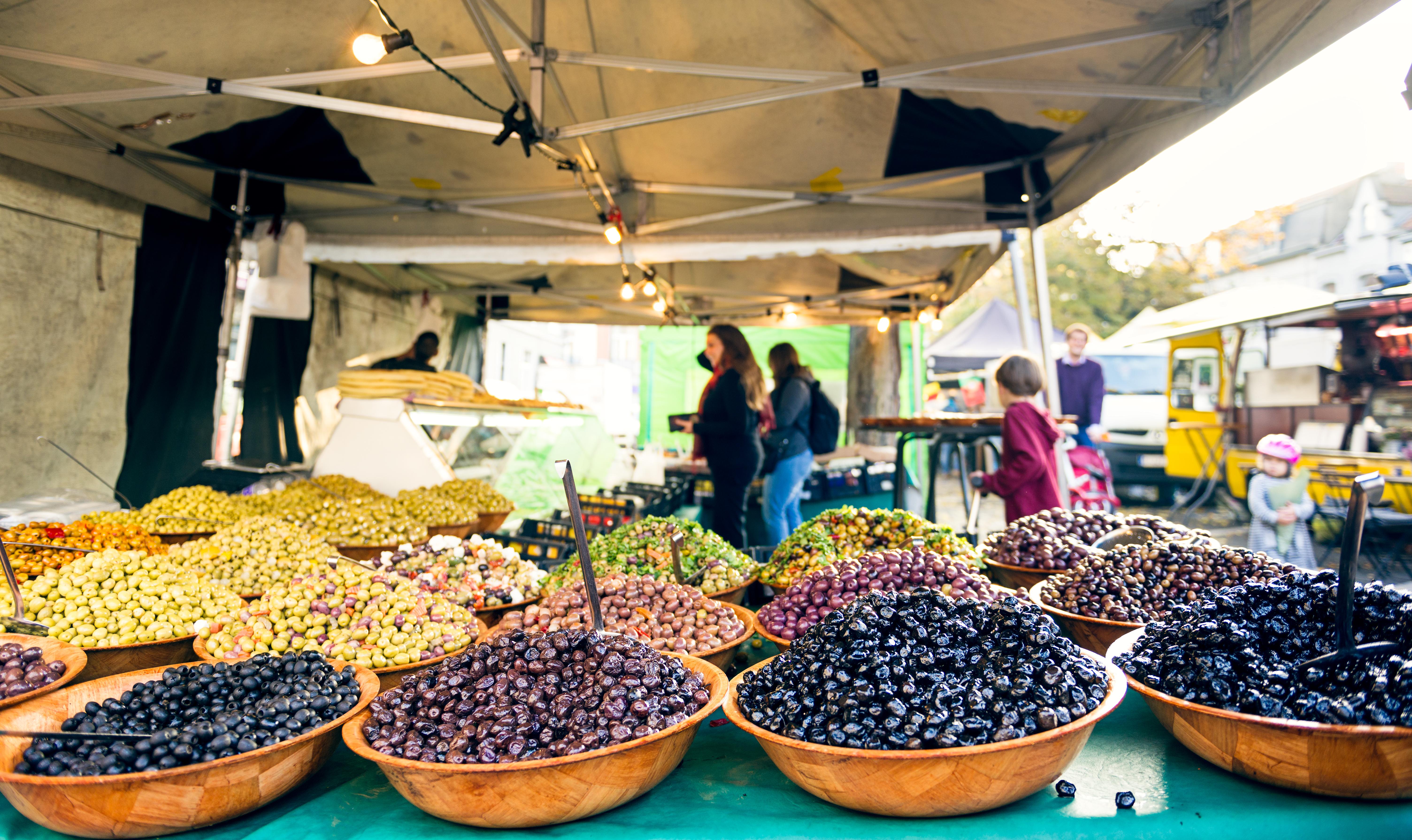 勒查特莱兰酒店 布鲁塞尔 外观 照片 Olives at the 2011 festival